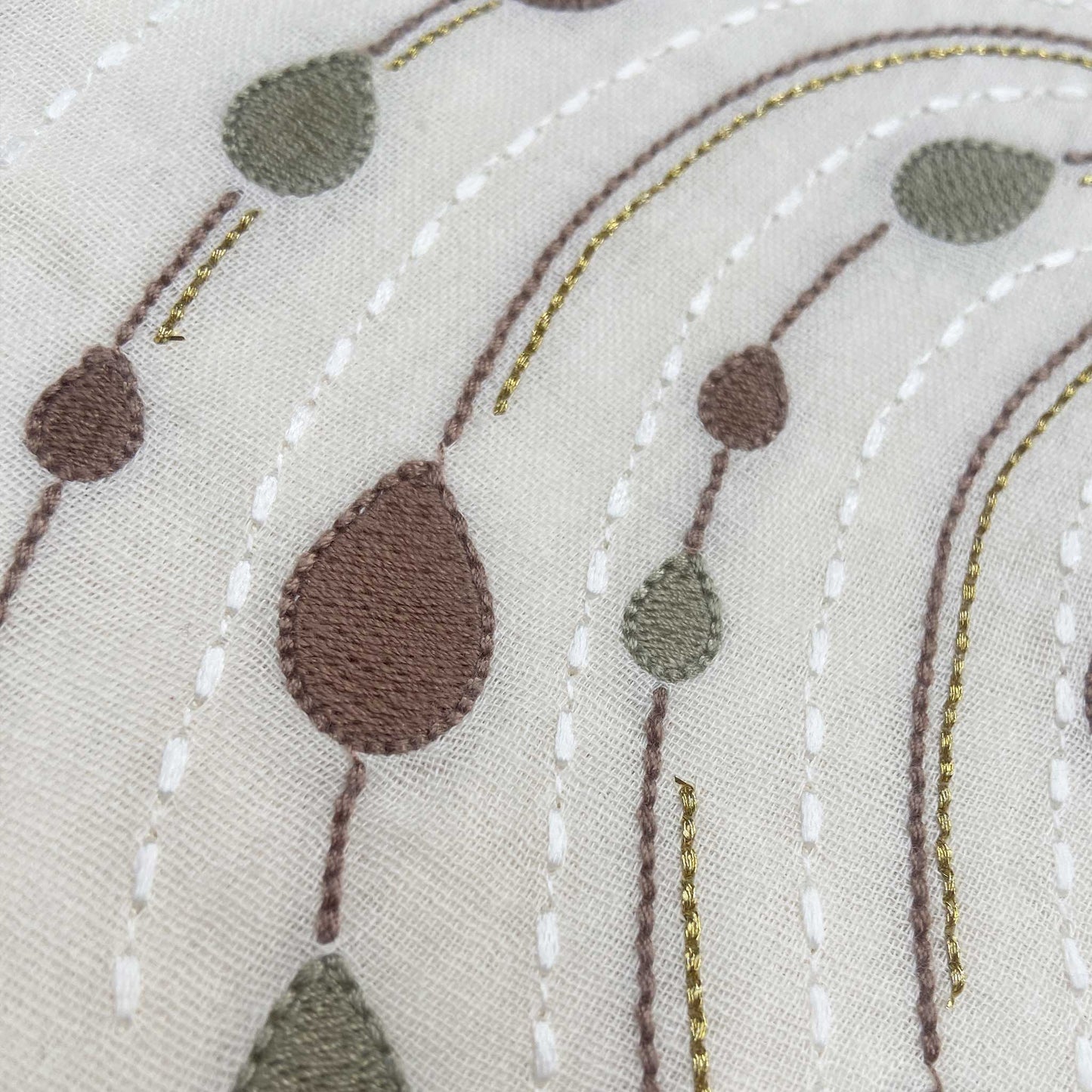 AQUARIUS JAN 20-FEB 18